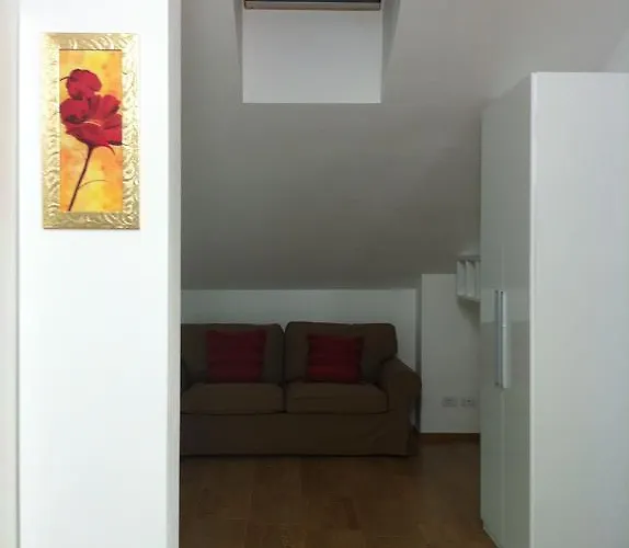דירה בעליית הגג שני חדרי שינה
